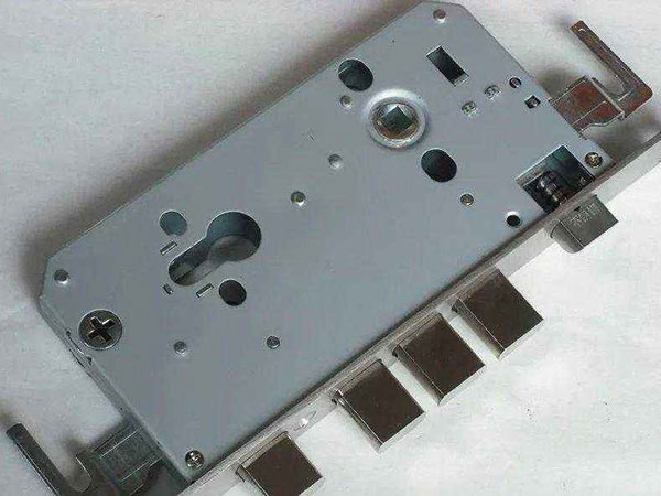 青白江24小时上门开锁公司